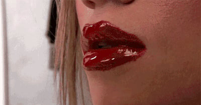 Picture by glambabes-gifs saying 'juicy lips'