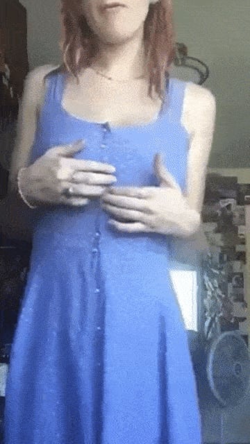 Picture by glambabes-gifs saying 'Big tits reveal'