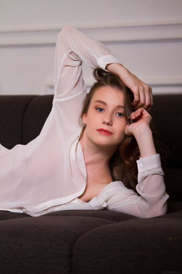 Picture by glambabes-galleries showing 'Met Art Emily Bloom' number 19