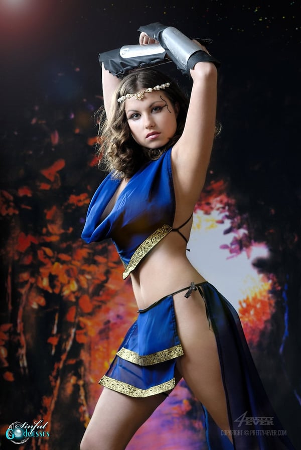 Picture by glambabes-galleries showing 'Hot female Mia is the warrior princess with the best tits on her planet' number 15