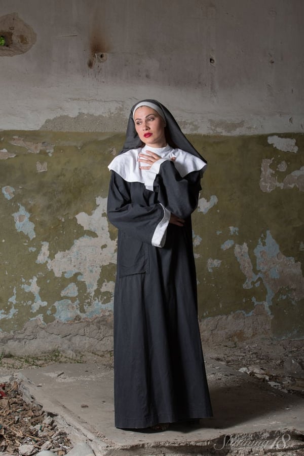 Picture by glambabes-galleries showing '18 year old nun Judith Able removes her clothing to model naked' number 15