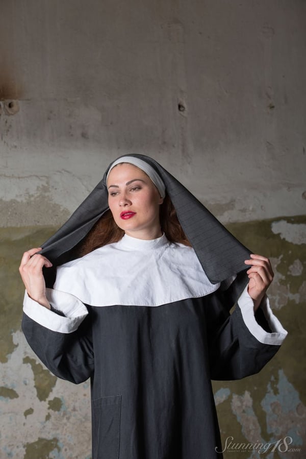 Picture by glambabes-galleries showing '18 year old nun Judith Able removes her clothing to model naked' number 14