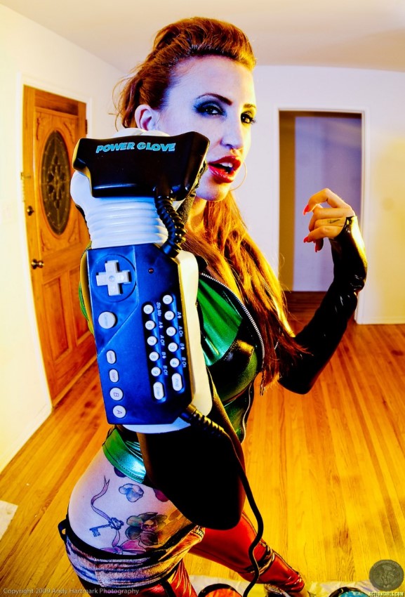 Picture by glambabes-galleries showing 'Julie - Power Glove' number 20