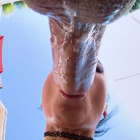 Picture by glambabes-gifs saying 'I love this angle'