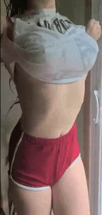 Picture by glambabes-gifs saying 'Perfect tits'