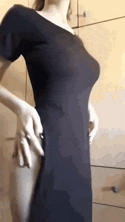 Picture by glambabes-gifs saying 'Sexy big tits'