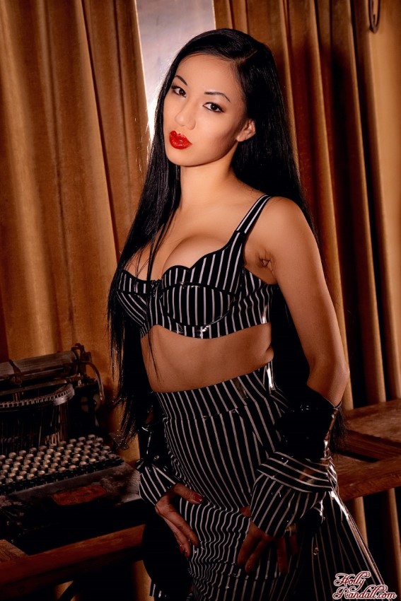 Picture by glambabes-galleries showing 'Jade Vixen' number 19