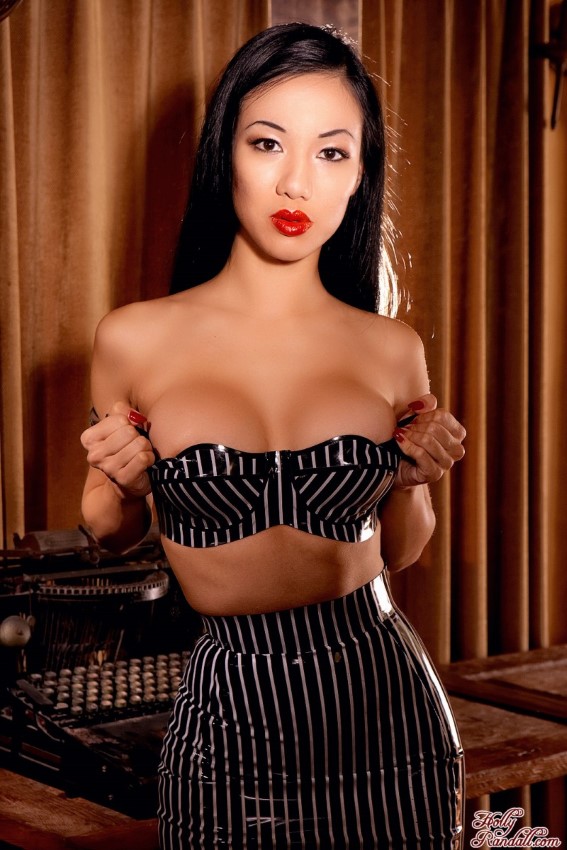 Picture by glambabes-galleries showing 'Jade Vixen' number 28