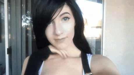 Picture by glambabes-gifs saying 'Brunette Flashing Boobs'