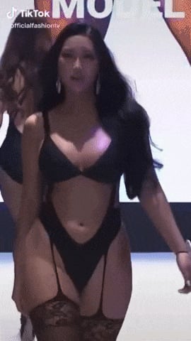 Picture by glambabes-gifs saying 'Juicy asian'