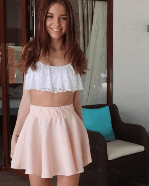 Picture by glambabes-gifs saying 'Cutie showing off skirt'