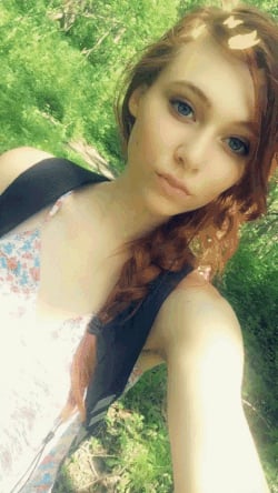 Picture by glambabes-gifs saying 'Beautiful redhead'