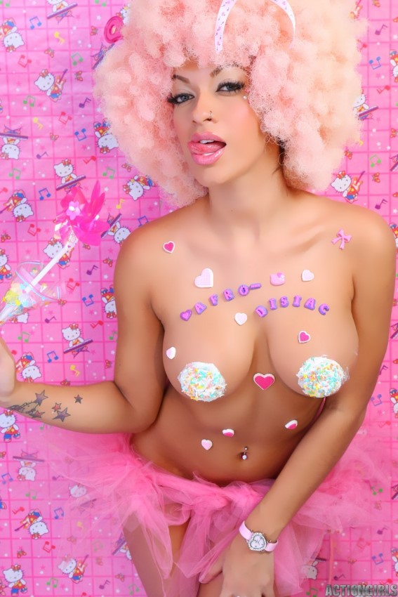 Picture by glambabes-galleries showing 'Peaches - Afro Disiac' number 30
